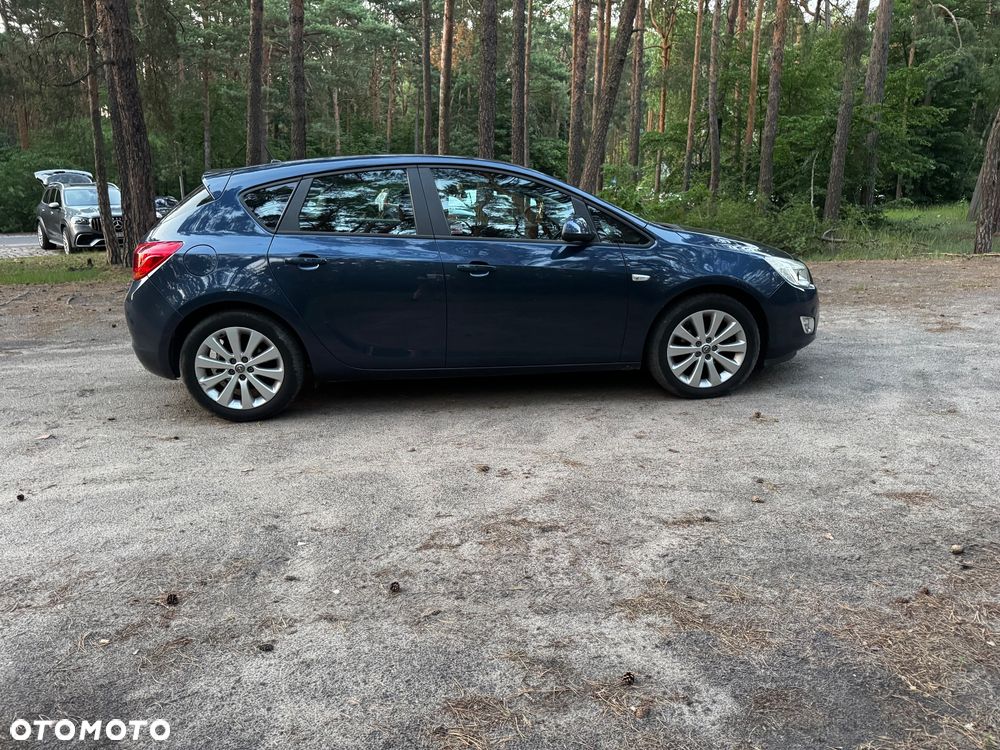 Opel Astra 1.6 - 11