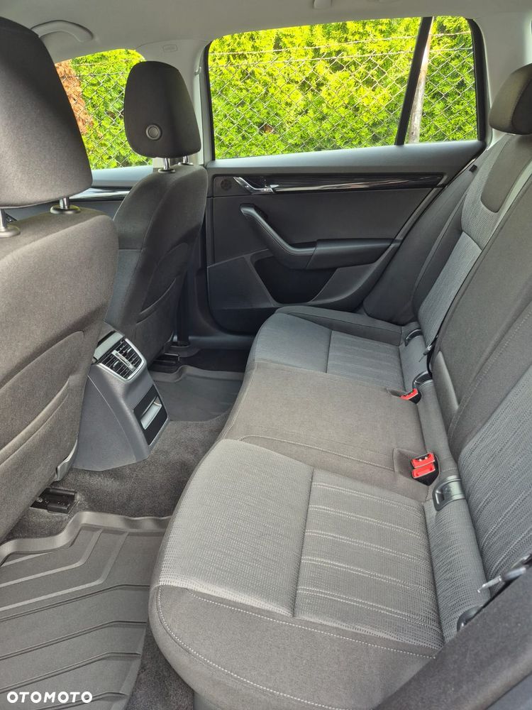 Skoda Octavia 1.4 TSI Joy - 18