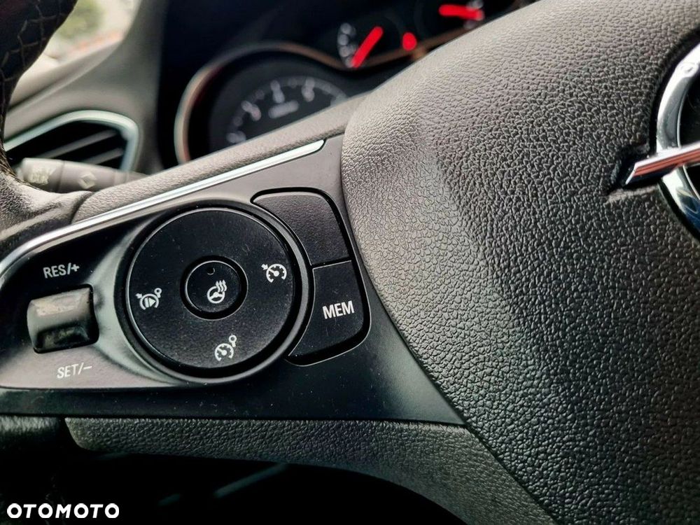 Opel Grandland X - 16