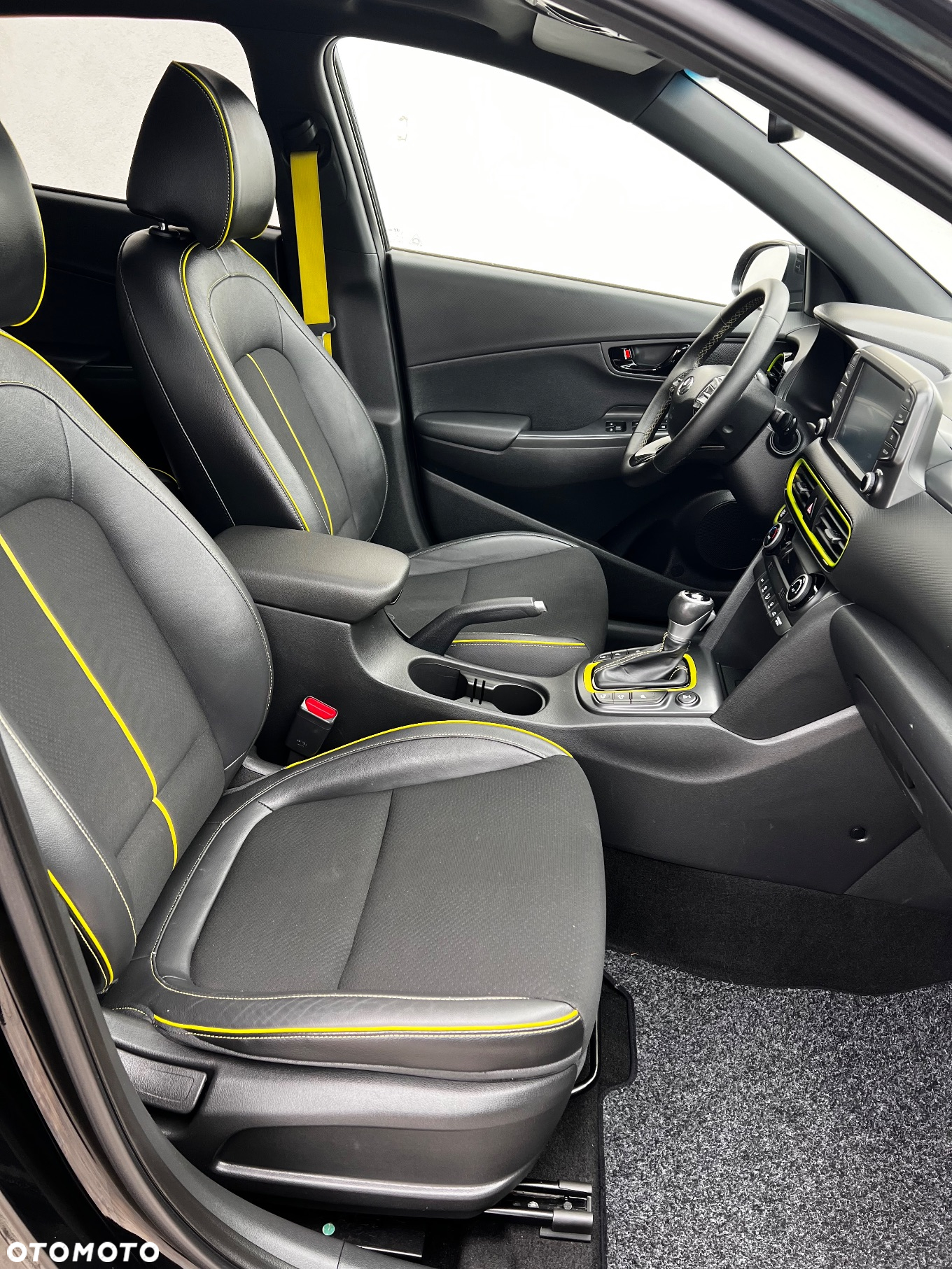 Hyundai Kona 1.6 T-GDI DCT 4WD Unique - 25