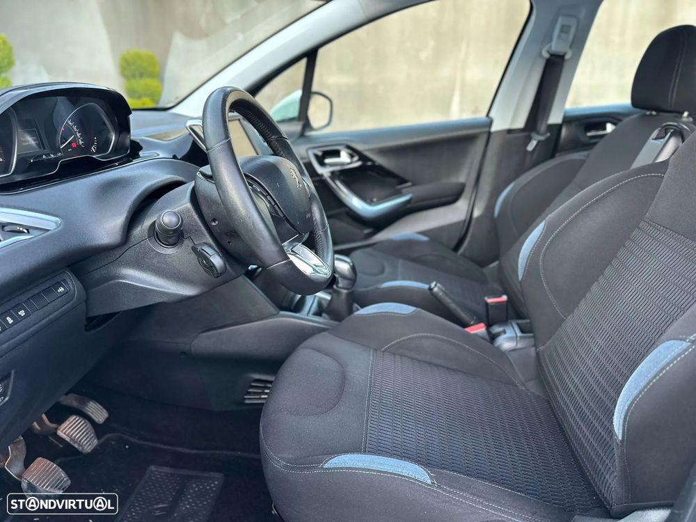 Peugeot 208 e-HDi 92 Stop&Start Style - 22