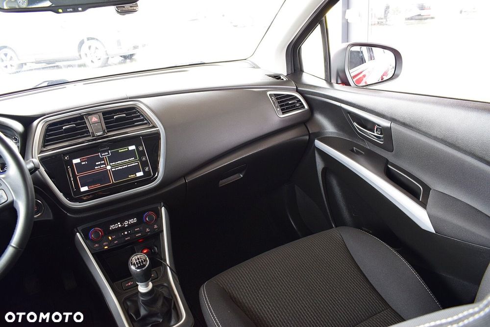 Suzuki SX4 S-Cross - 23