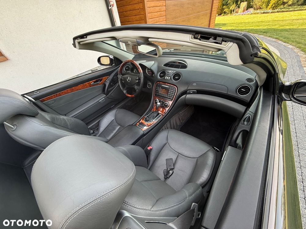 Mercedes-Benz SL 500 7G-TRONIC - 33