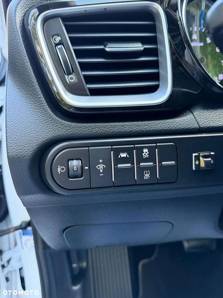 Kia Ceed - 17