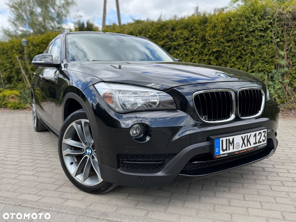 BMW X1 xDrive20i Sport Line - 14