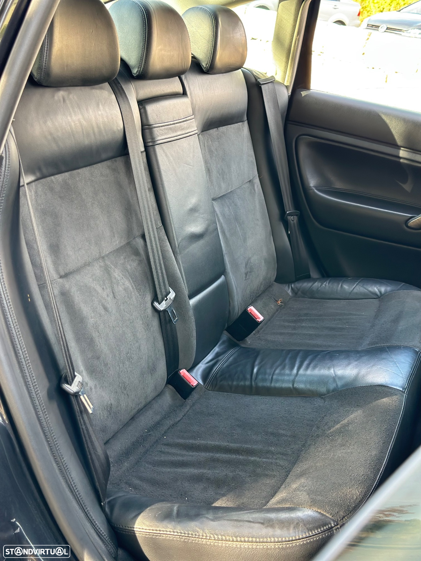 VW Passat 1.9 TDi Highline - 8