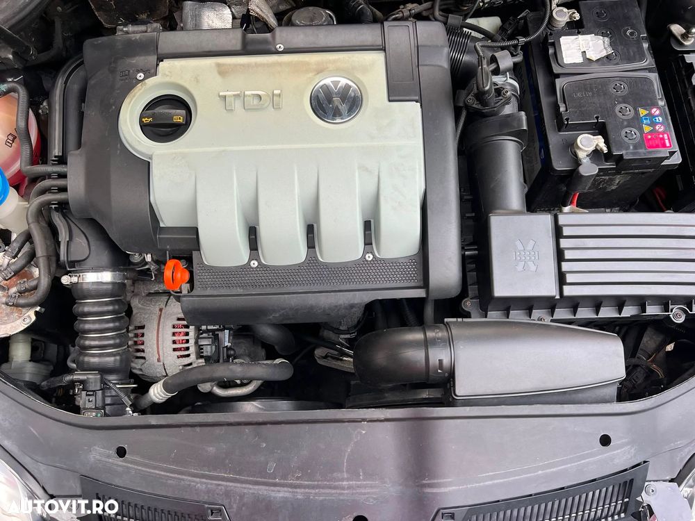 Volkswagen Jetta 1.9 TDI DPF United BlueMotion - 13