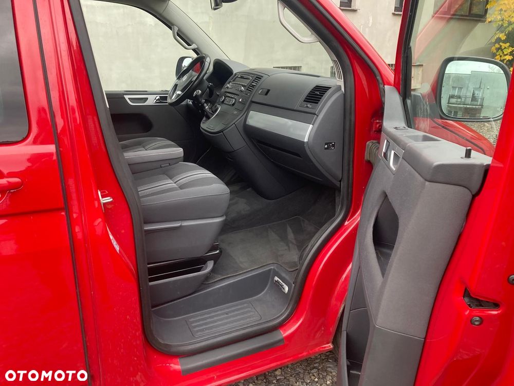 Volkswagen Multivan - 8