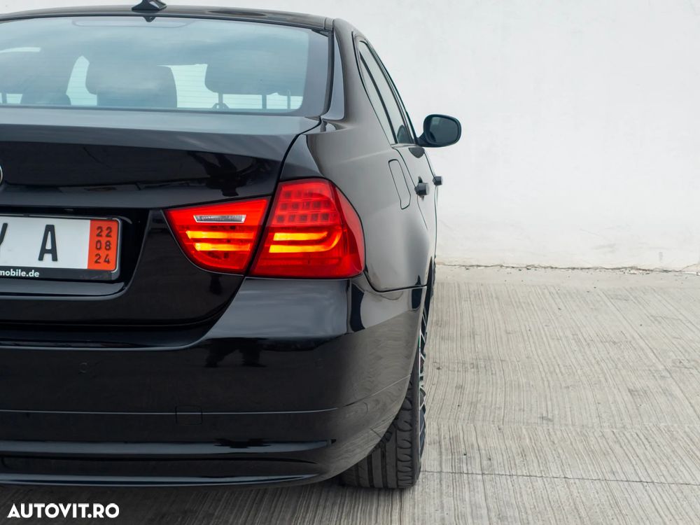 BMW Seria 3 320d - 18