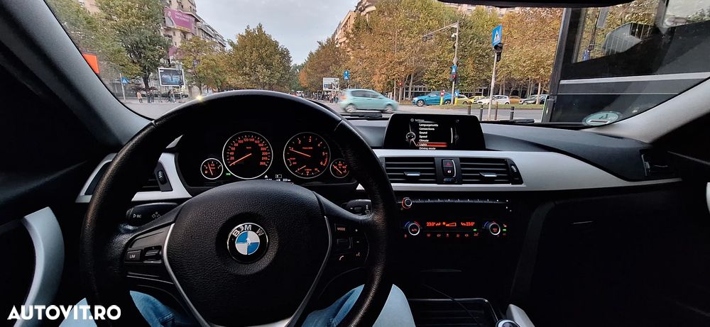 BMW Seria 3 318d - 16