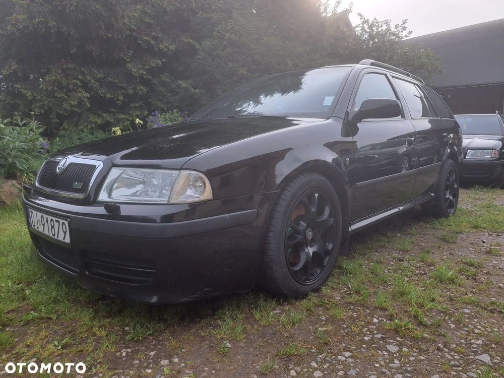 Skoda Octavia 1.8T Tour RS - 1