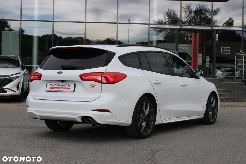 Ford Focus - 5