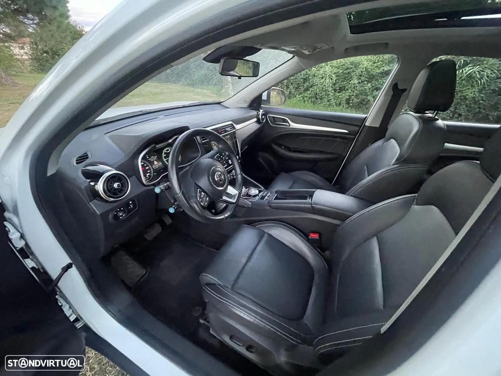 MG ZS Luxury - 13