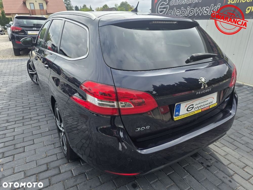 Peugeot 308 - 8