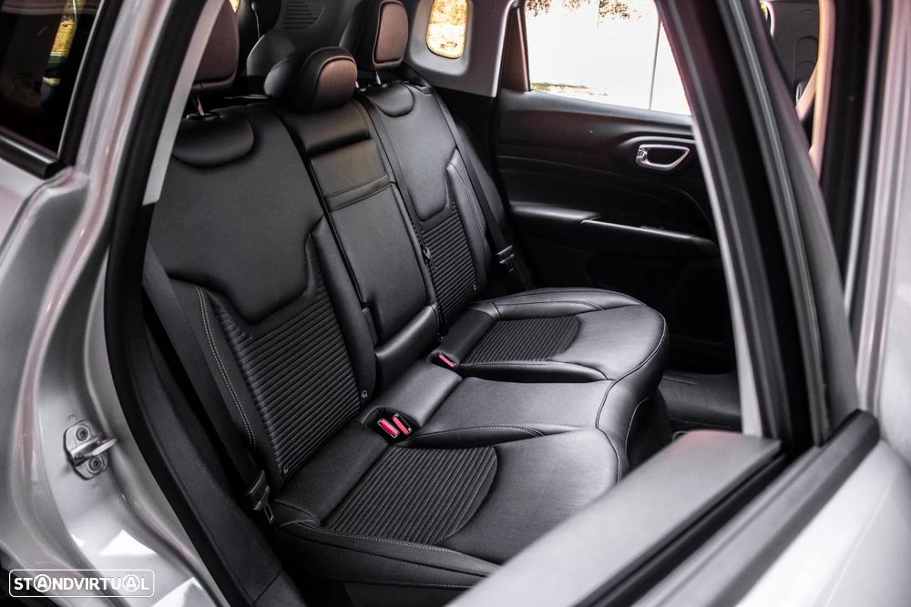 Jeep Compass 1.3 TG 4Xe Limited S - 33