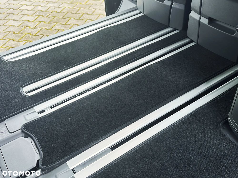 Dywany welurowe tył VW California Ocean Coast T7 - 12