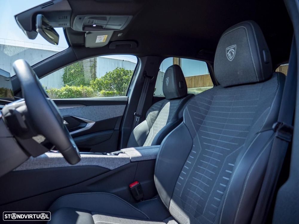 Peugeot E-3008 73 kWh Allure - 24