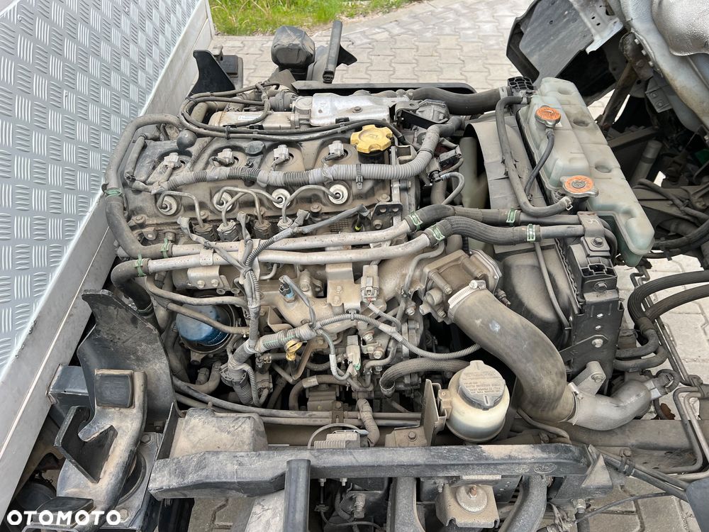 Nissan NT 400 Cabstar - 21