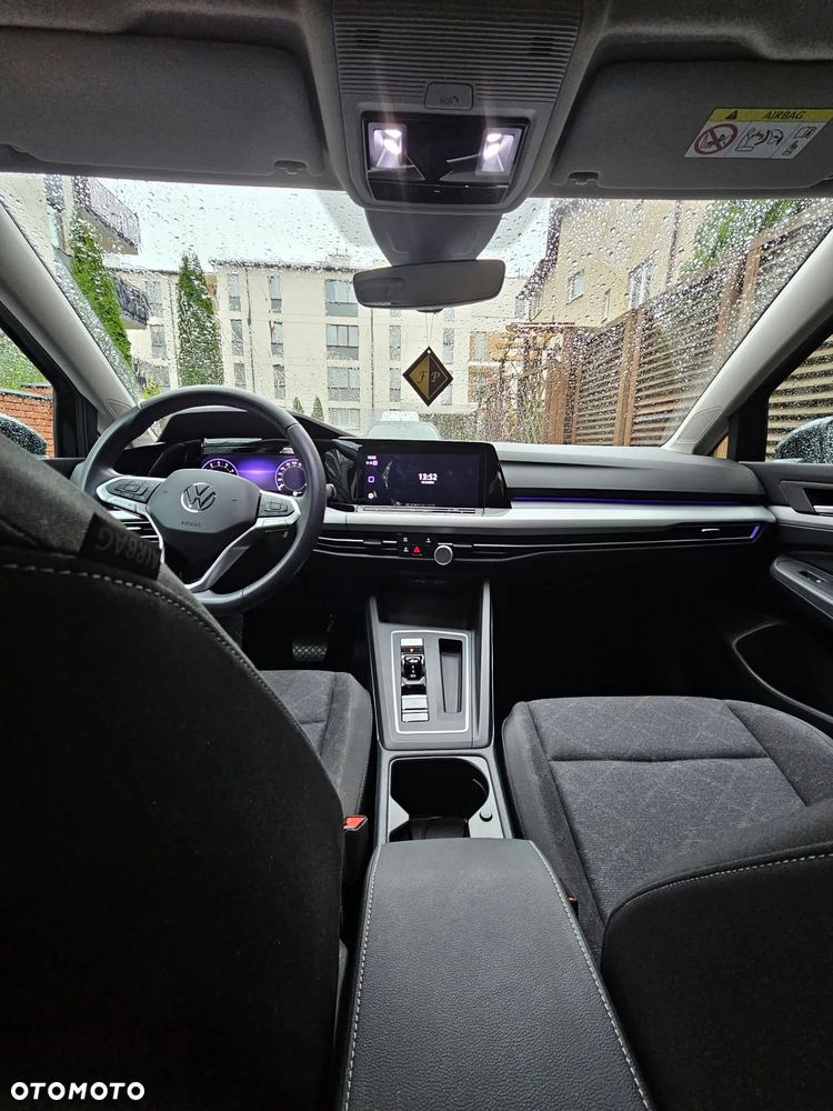 Volkswagen Golf 1.5 eTSI Life DSG - 21