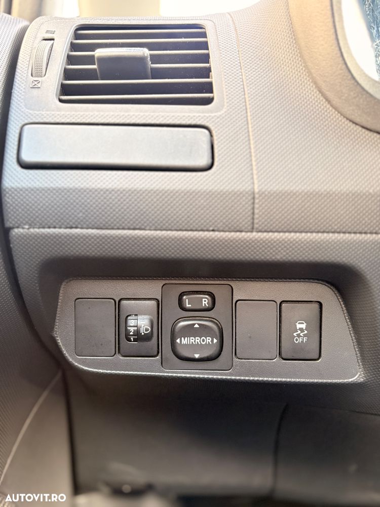 Toyota Auris 1.4 VVT-i - 4