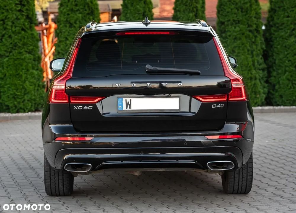 Volvo XC 60 B4 D AWD R-Design - 8