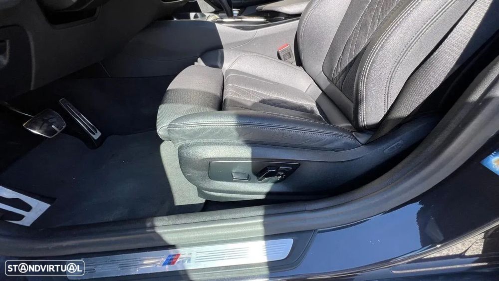 BMW 520 d Pack Desportivo M Auto - 10