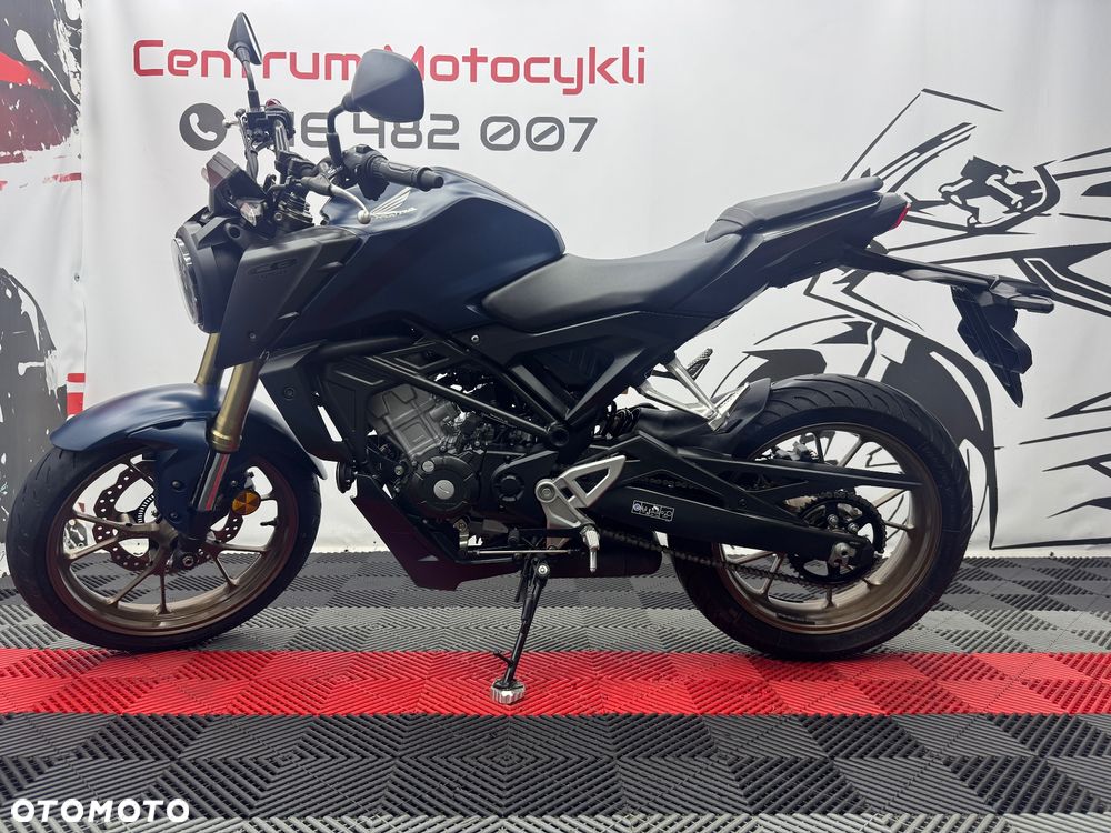 Honda CB - 4