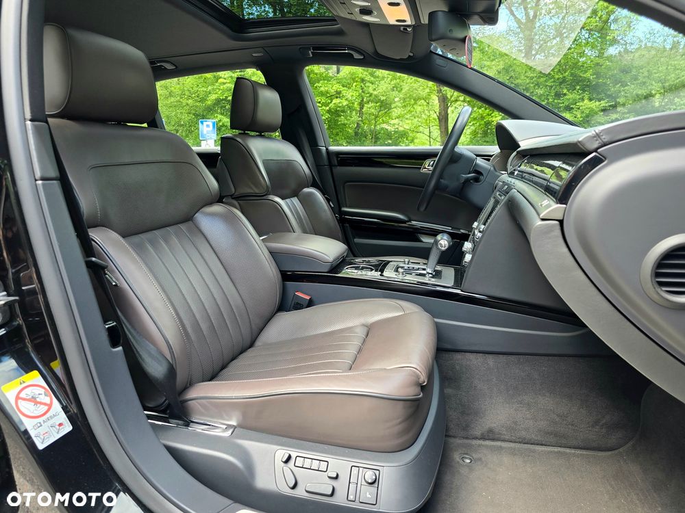 Volkswagen Phaeton 4.2 V8 4MOTION Automatik (5 Sitzer) - 23