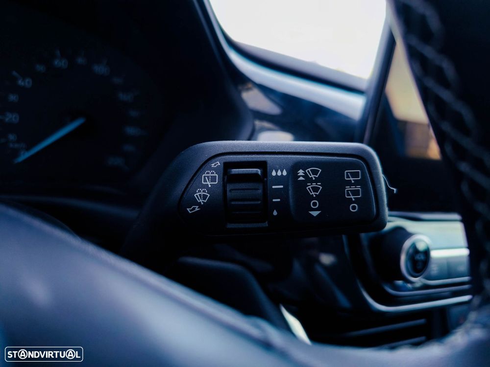 Ford Puma 1.0 EcoBoost MHEV Titanium Design - 14