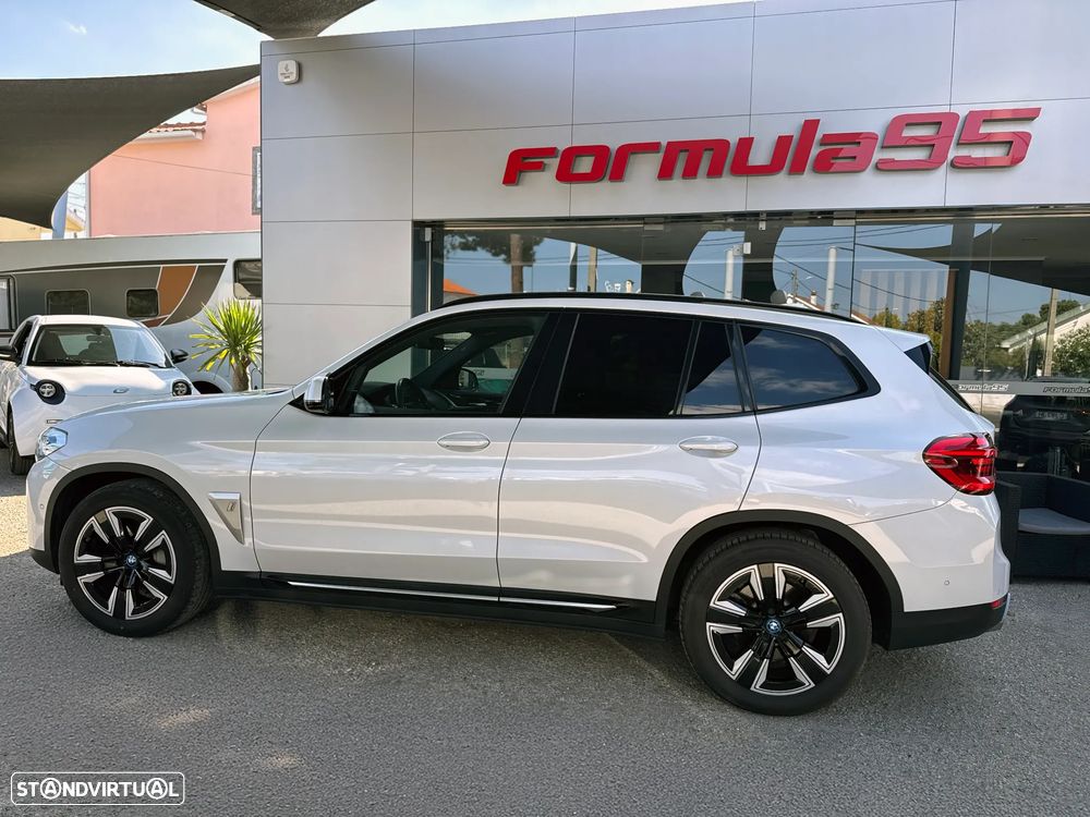 BMW iX3 Inspiring - 38