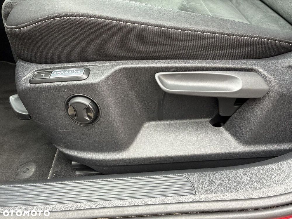 Volkswagen T-Roc 1.5 TSI Style DSG - 21