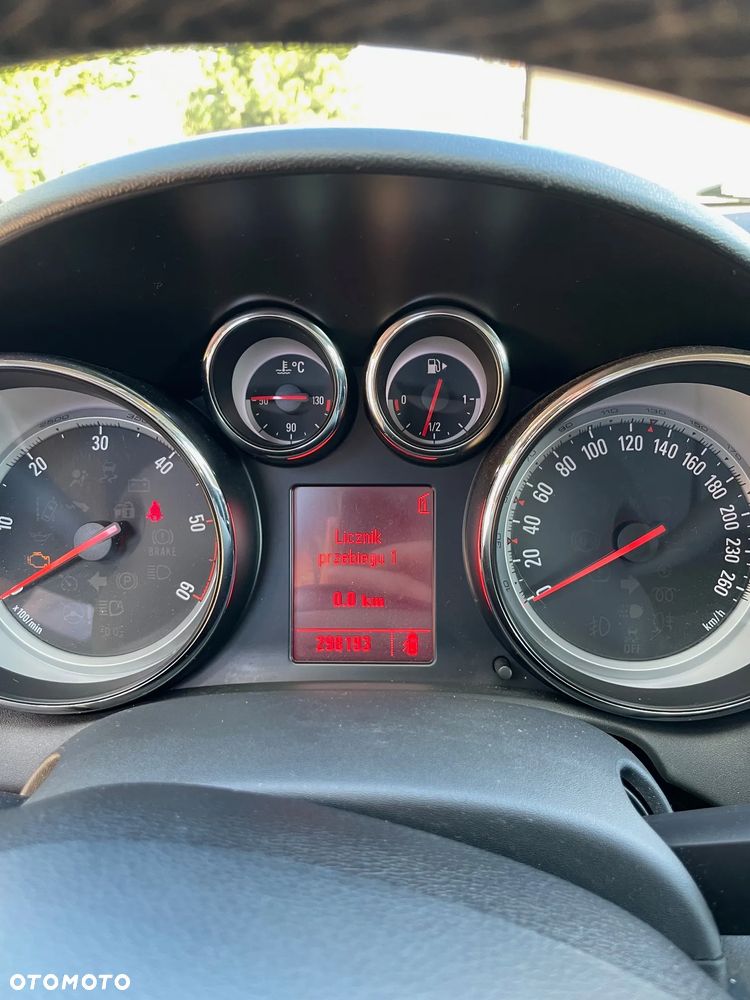 Opel Astra 1.7 CDTI DPF - 9
