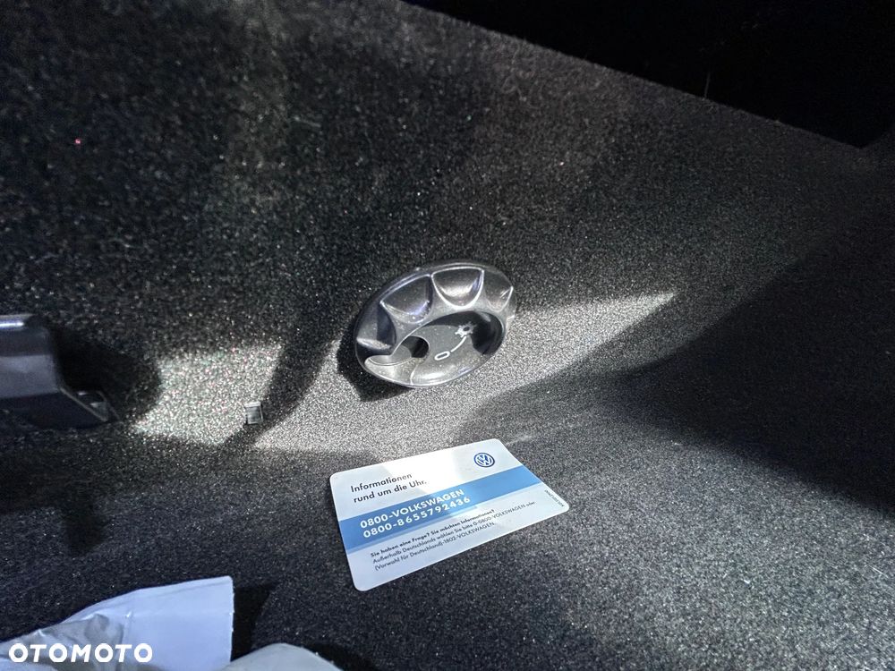 Volkswagen Passat Variant 2.0 TDI DPF R-Line Edition Plus - 30