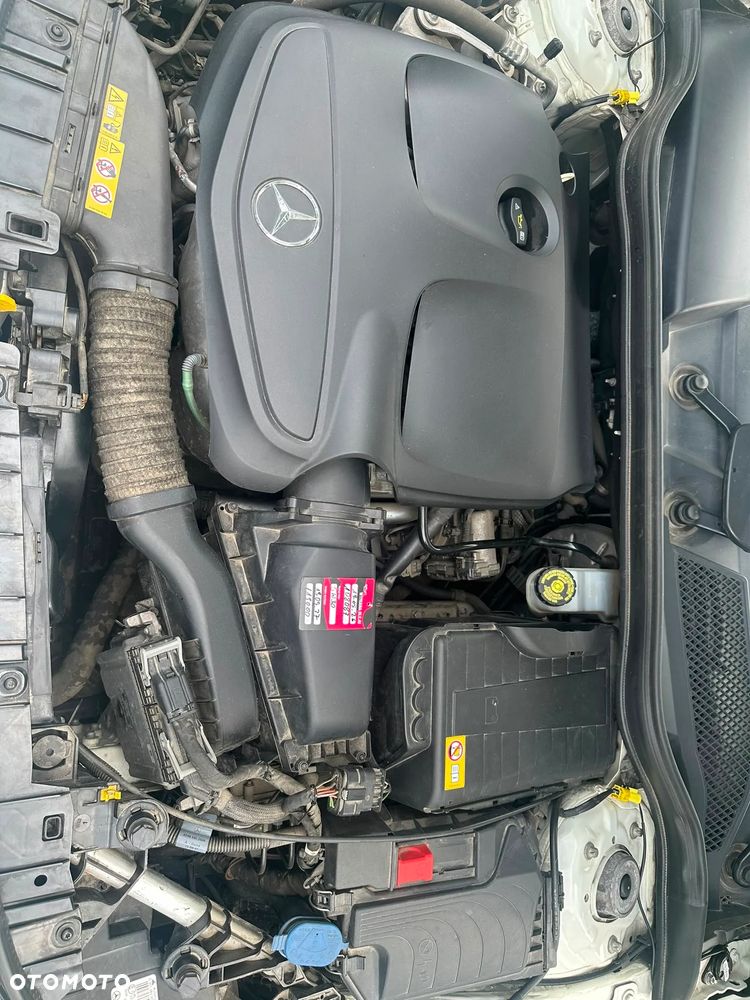 Mercedes-Benz GLA 200 - 10