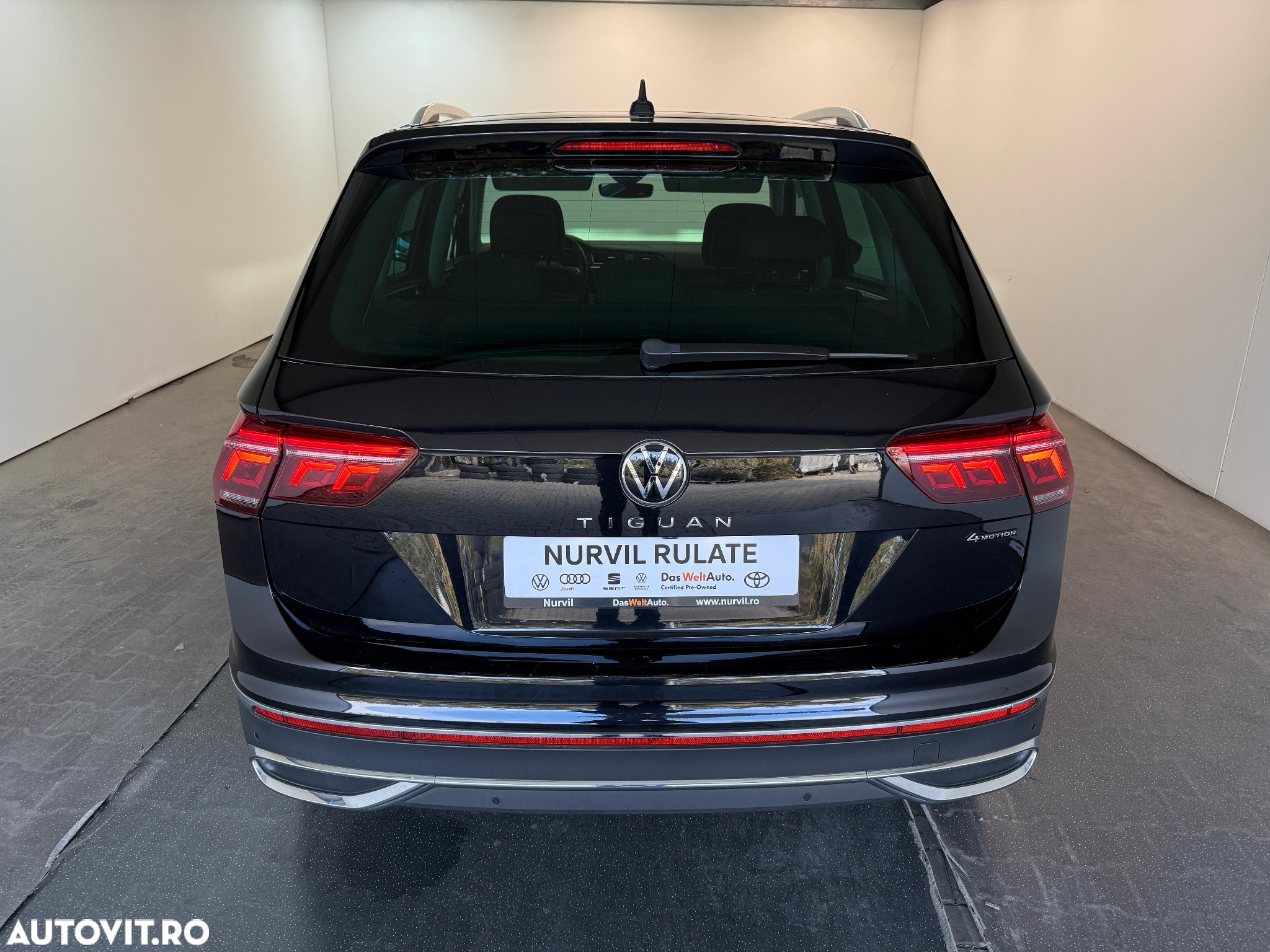 Volkswagen Tiguan 2.0 TDI SCR 4MOTION DSG Elegance - 34