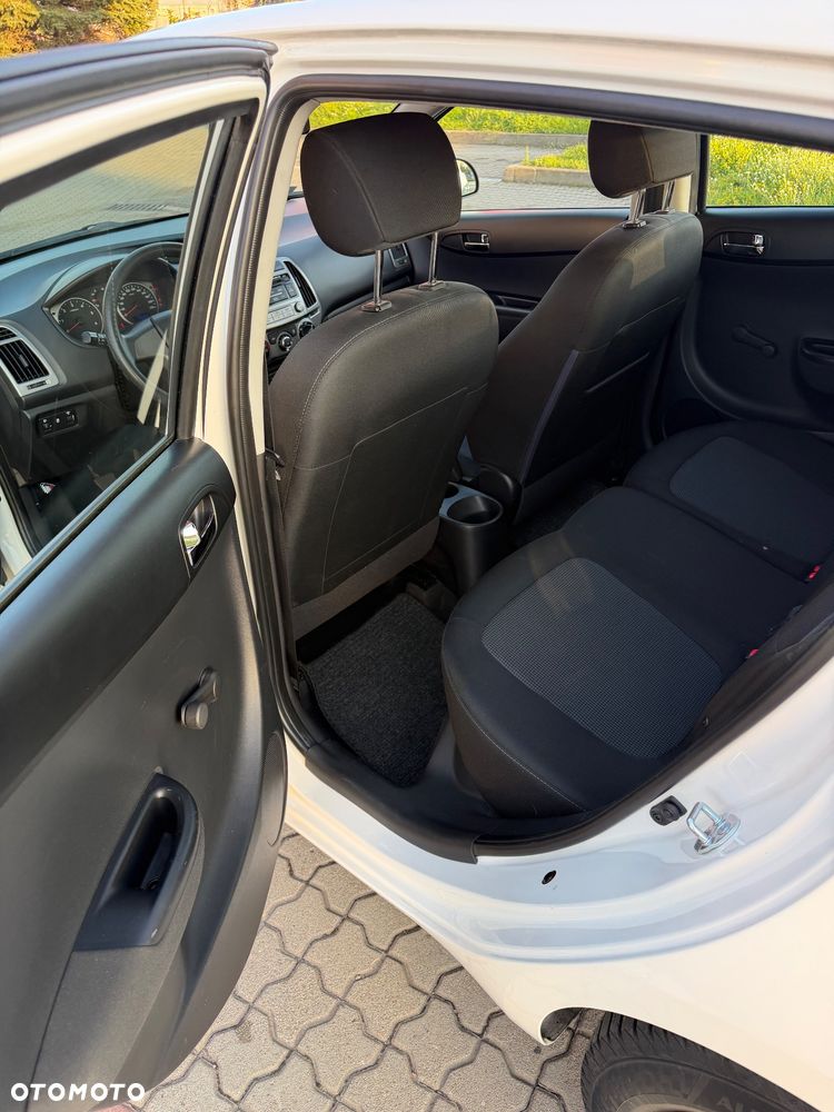 Hyundai i20 1.1 CRDi Classic + - 22