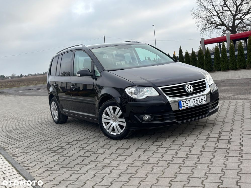 Volkswagen Touran 2.0 TDI DSG Highline - 37