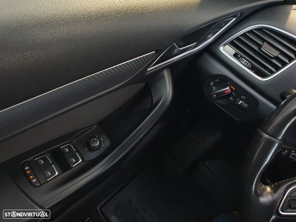 Audi Q3 2.0 TDI quattro Design S tronic - 12