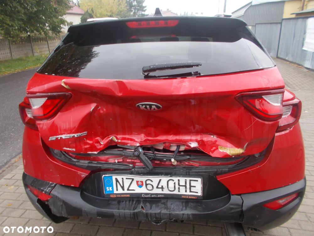 Kia Stonic 1.4 L - 8