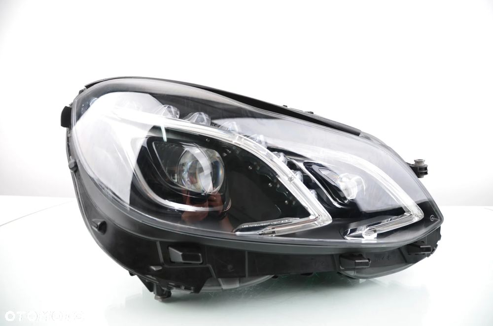 MERCEDES KLASA E W212 LIFT ILS A2128205639KZ Prawy z modułami Przedni Oryginał - 2