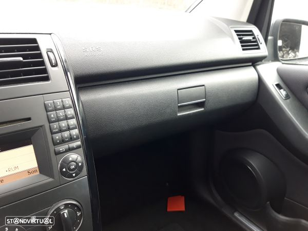 Porta Luvas Mercedes-Benz A-Class (W169) - 2