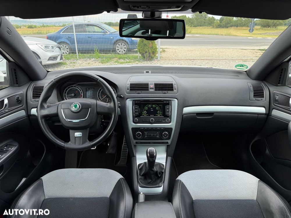Skoda Octavia 2.0 TDI RS - 5