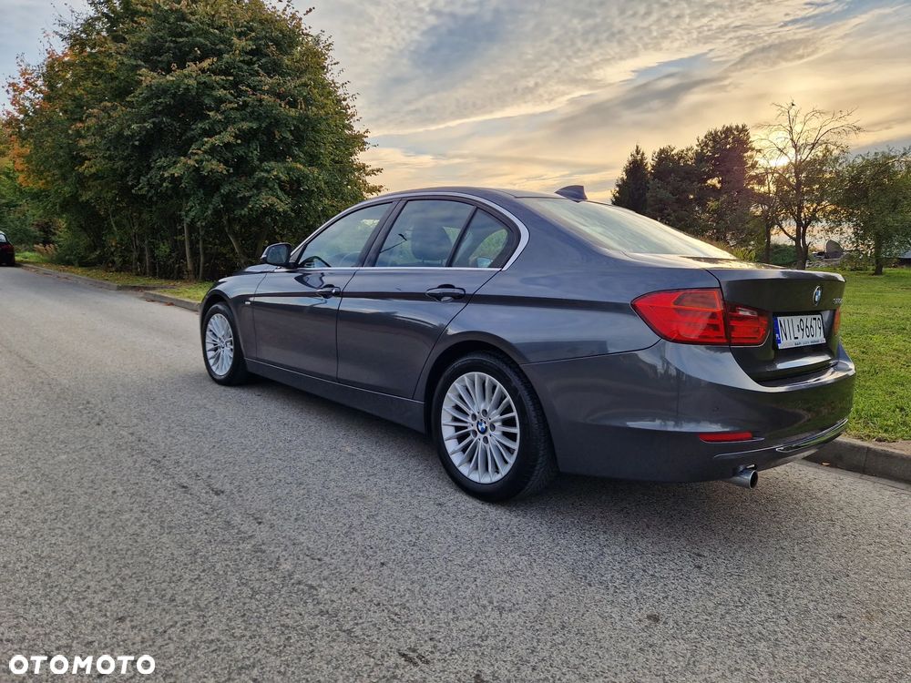 BMW Seria 3 320d Blue Performance Luxury Line - 16