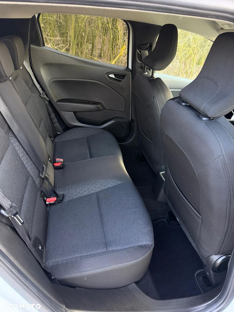 Renault Clio BLUE dCi 100 BUSINESS EDITION - 17