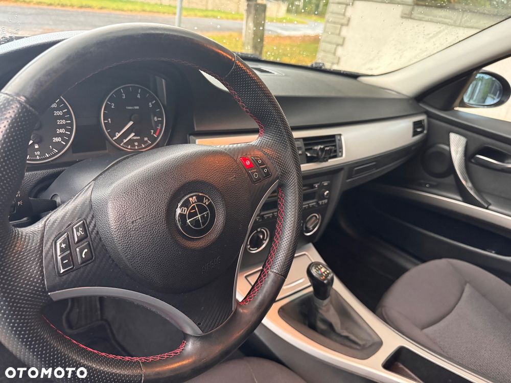 BMW Seria 3 - 17