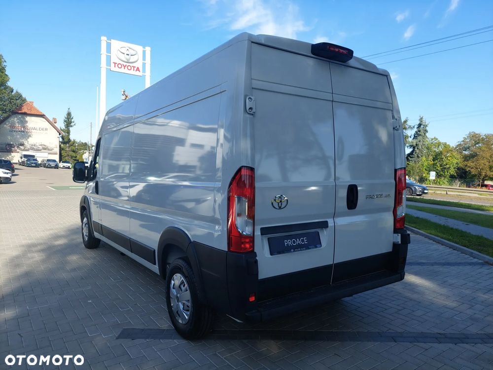 Toyota Proace MAX - 8