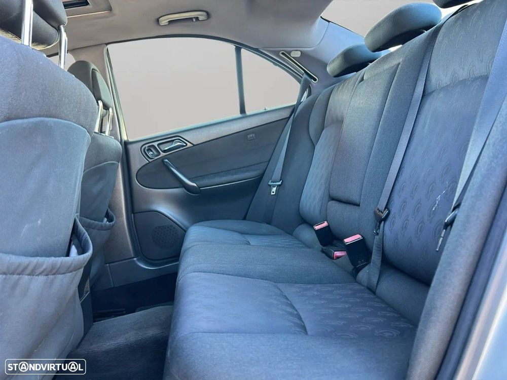 Mercedes-Benz C 220 - 13