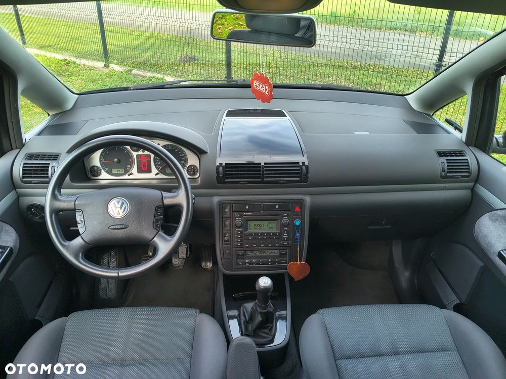 Volkswagen Sharan 2004 photo 4