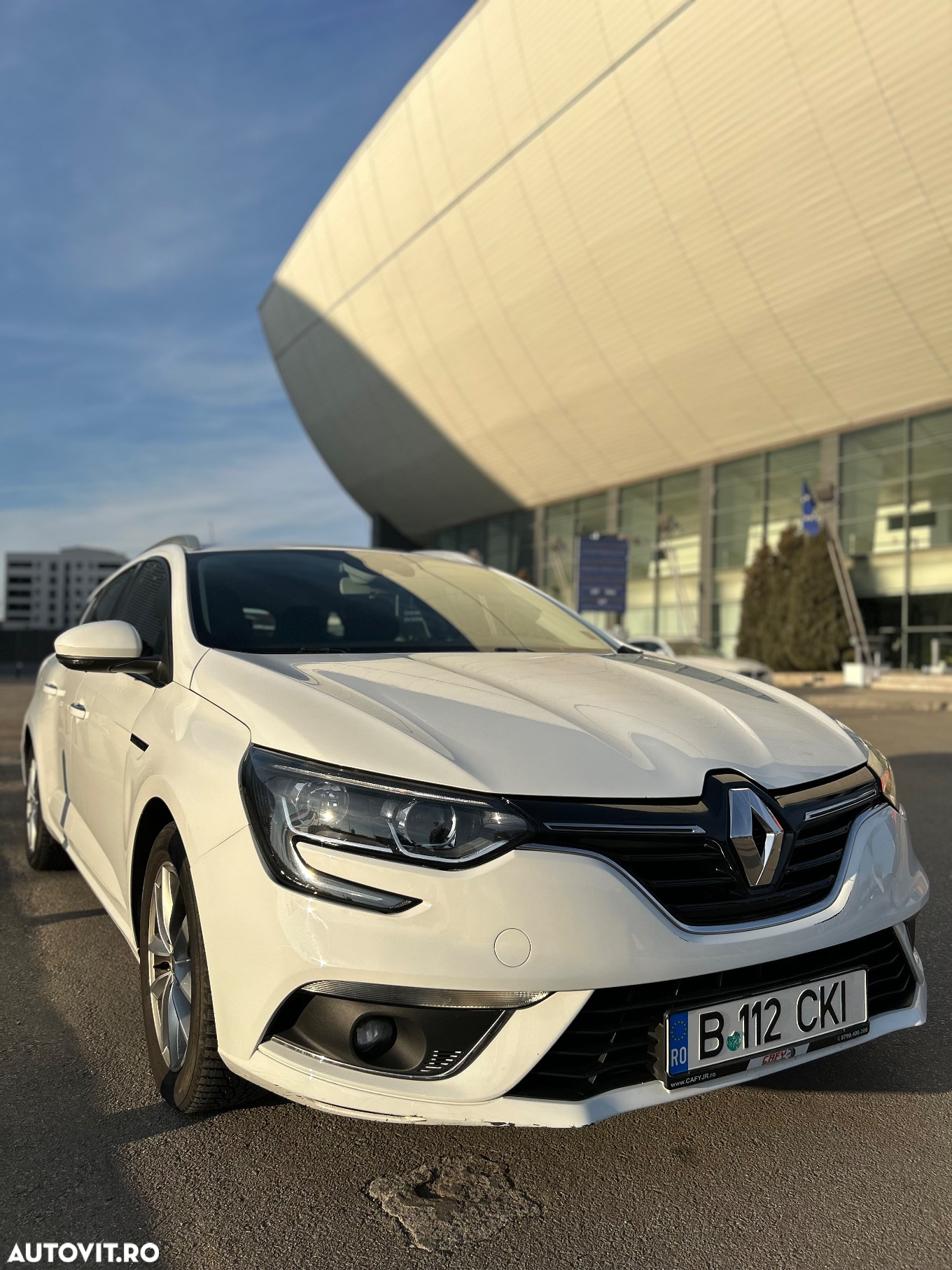 Renault Megane Grandtour ENERGY dCi 110 EDC INTENS - 3