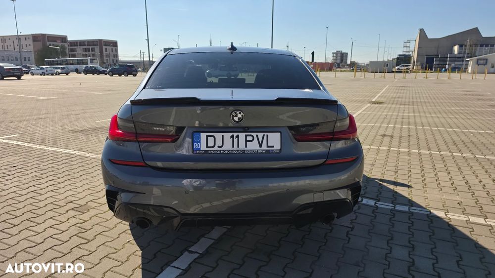 BMW Seria 3 320d xDrive AT MHEV - 12